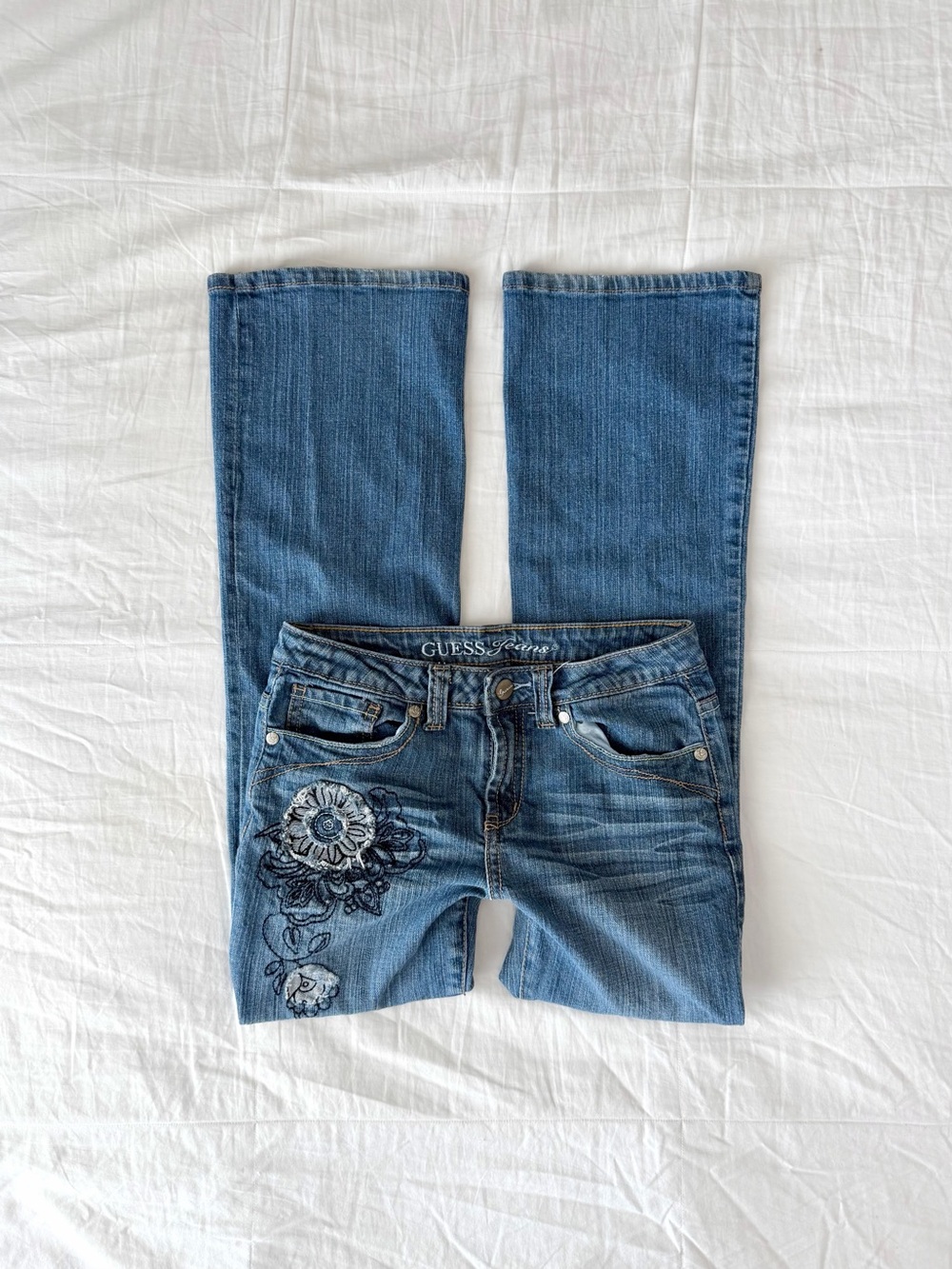 Y2K Guess Floral Embroidered Lowrise Boocut Denim Jeans Girls Size 12